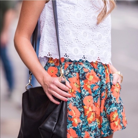 Lilly Pulitzer Lux Top Daisy Eyelet Resort White - Picture 11 of 13